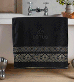 Jet Black Flower - Jacquard Bath Towel