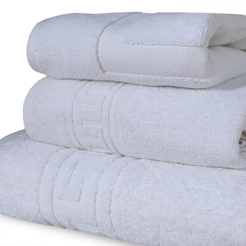 Export Quality White Towels Versatile