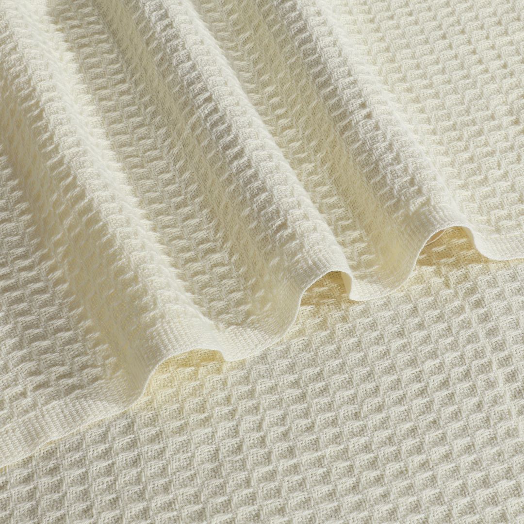 Honeycomb AC Thermal Blanket Off White - RFS - Lotus