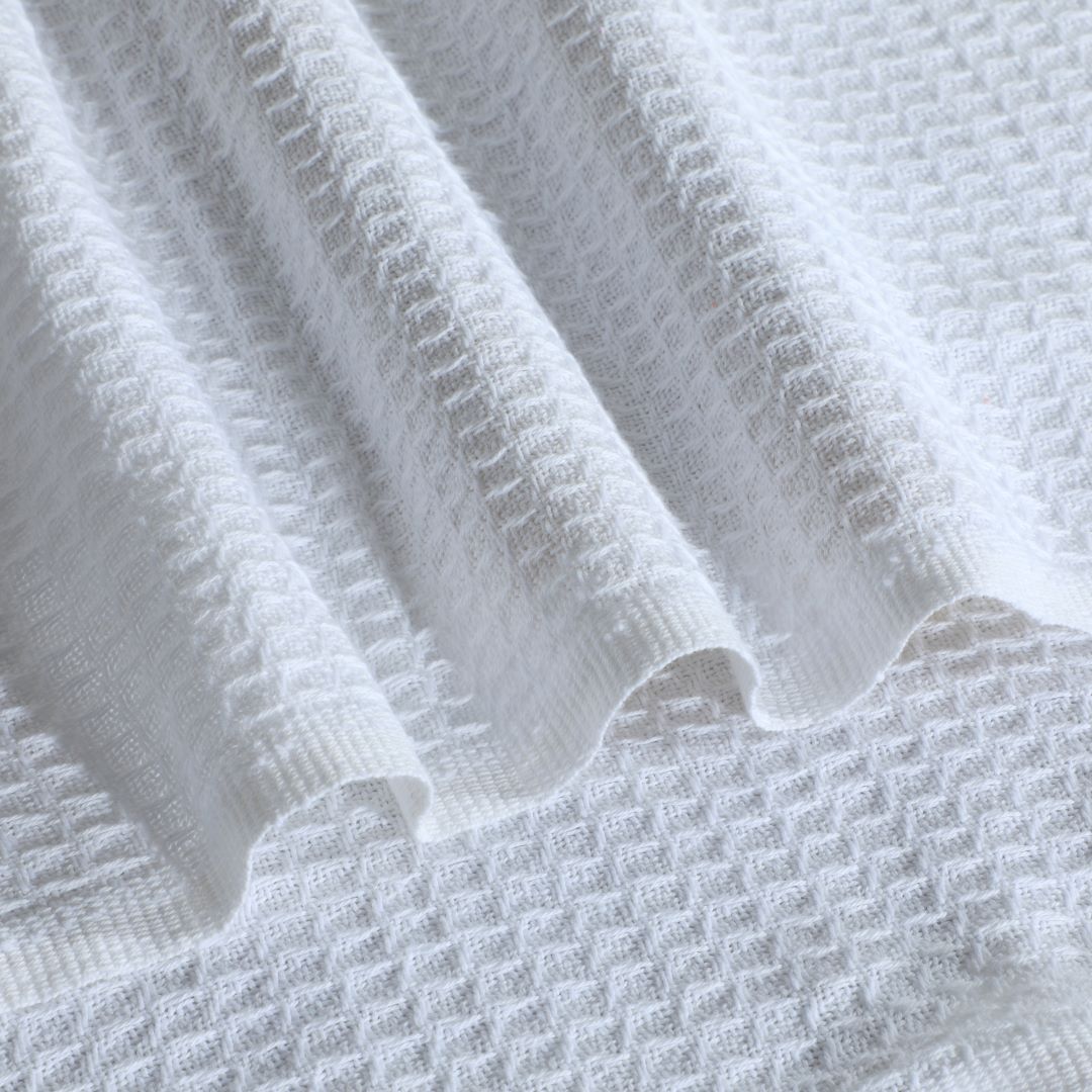 Honeycomb AC Thermal Blanket White - RFS - Lotus