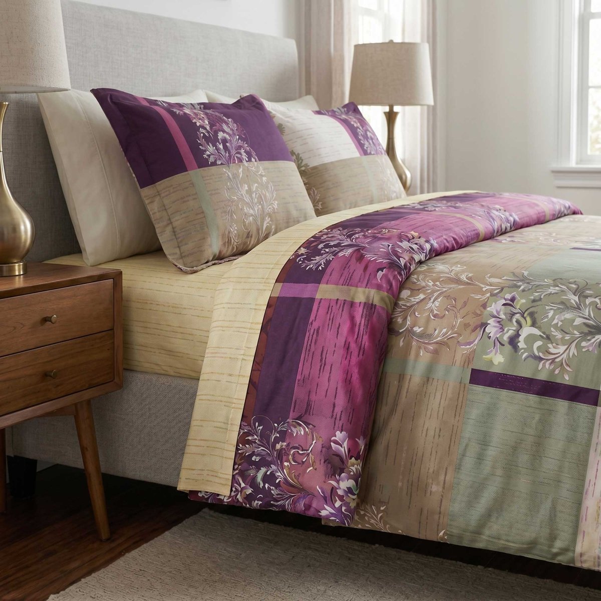 3 Pcs King Size Ultra Soft Bedsheet - Mulberry - Lotus