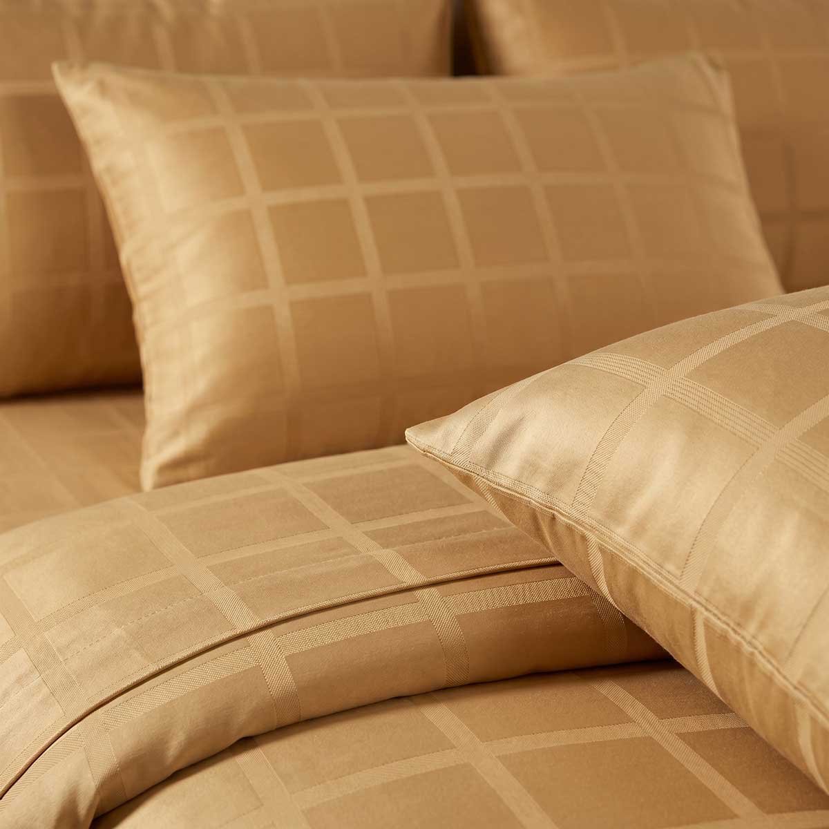 5 Pcs King Size 100% Cotton Sateen Bedsheet - Square Boulder - Lotus