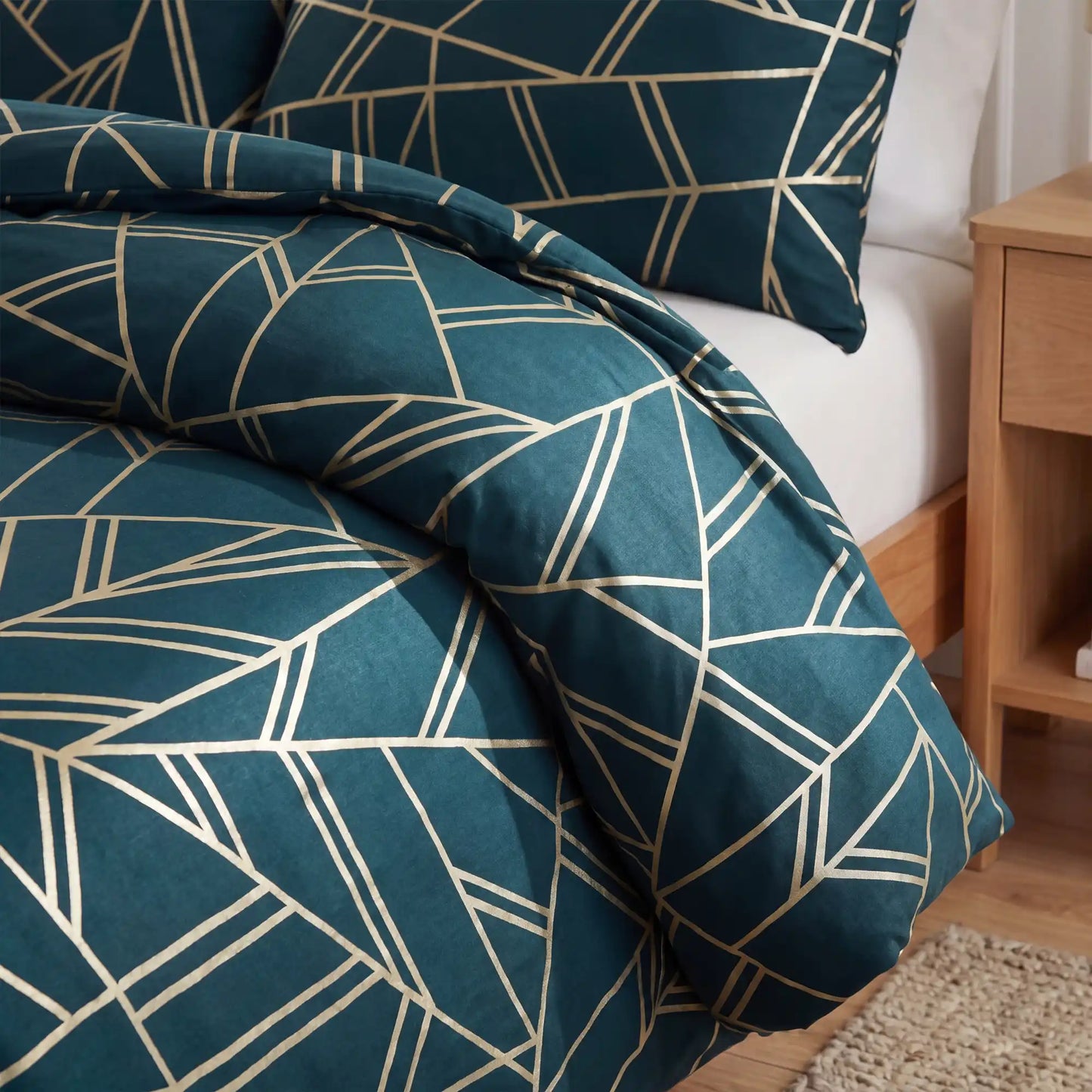 3 Pcs King Size Ultra Soft Bedsheet - Vertex