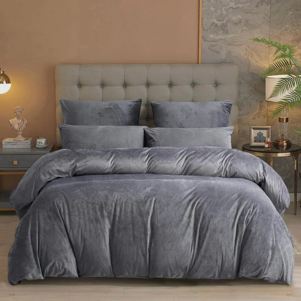 8 Pcs Velvet Quilt Cover Set Gray RFS - 40284 - Lotus