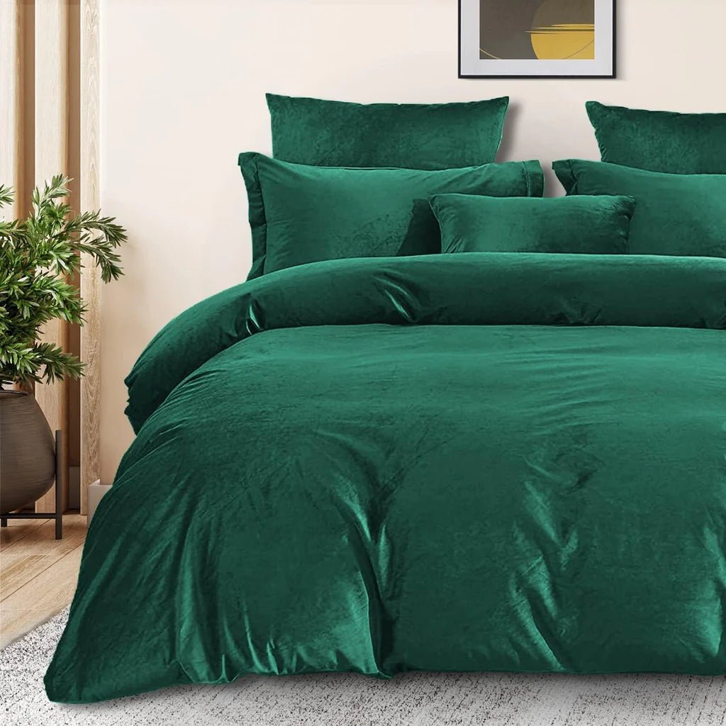 8 Pcs Velvet Quilt Cover Set Green RFS - 40282 - Lotus