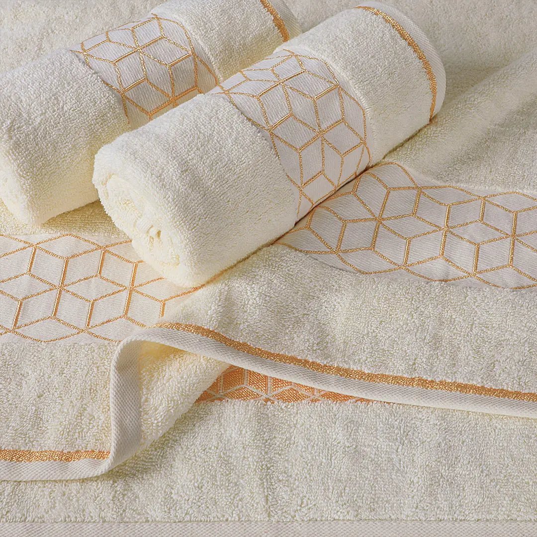Cream Diamond - 3 - Pcs Jacquard Towel Set - Lotus