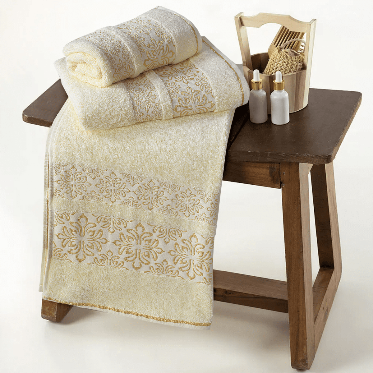 Cream Flower - 3 - Pcs Jacquard Towel Set - Lotus