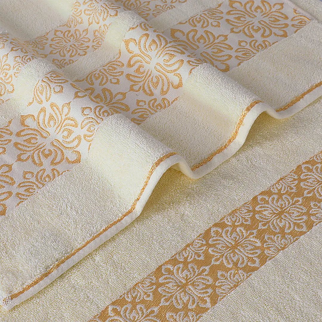 Cream Flower Bath Towel - Lotus