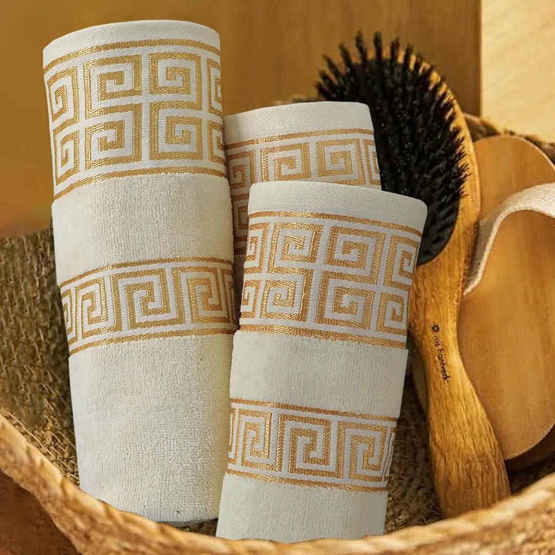 Cream Versatile - 3 - Pcs Jacquard Towel Set - Lotus
