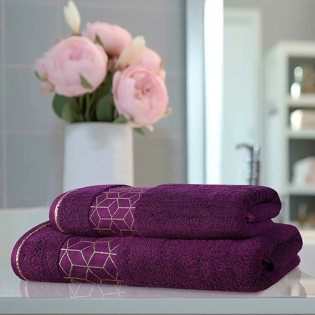 Magenta Diamond - 2 - Pcs Jacquard Towel Set - Lotus