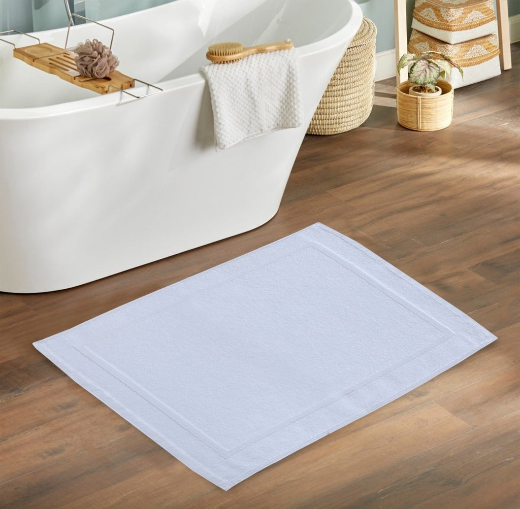 Pile To Pile White - Bath Towel - Lotus