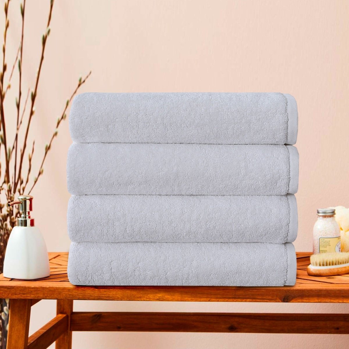 Pile To Pile White - Bath Towel - Lotus