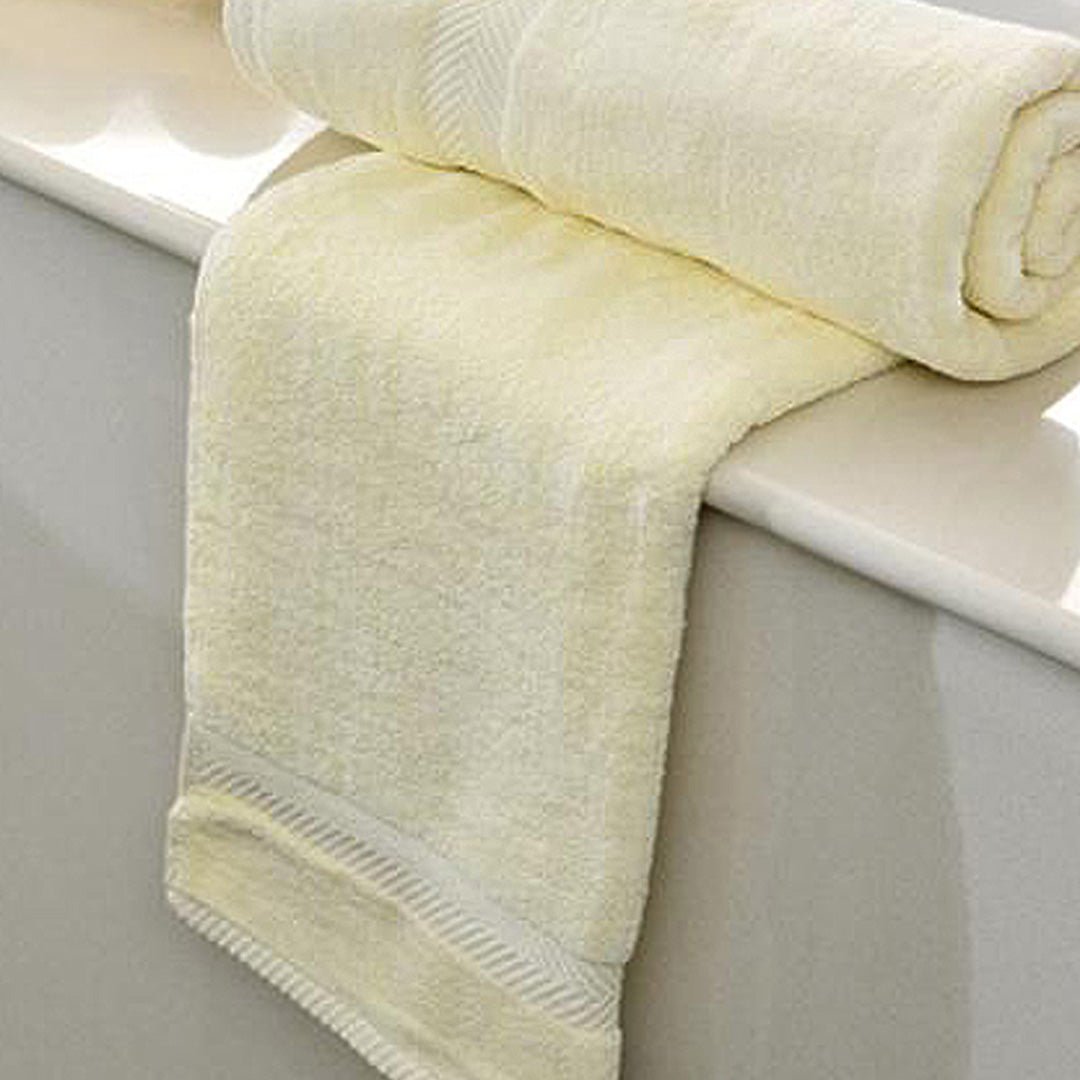 Plain Dyed Off - White Bath Towel - 494 - Lotus