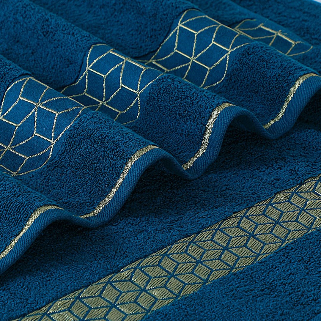 Teal Diamond Bath Towel - Lotus